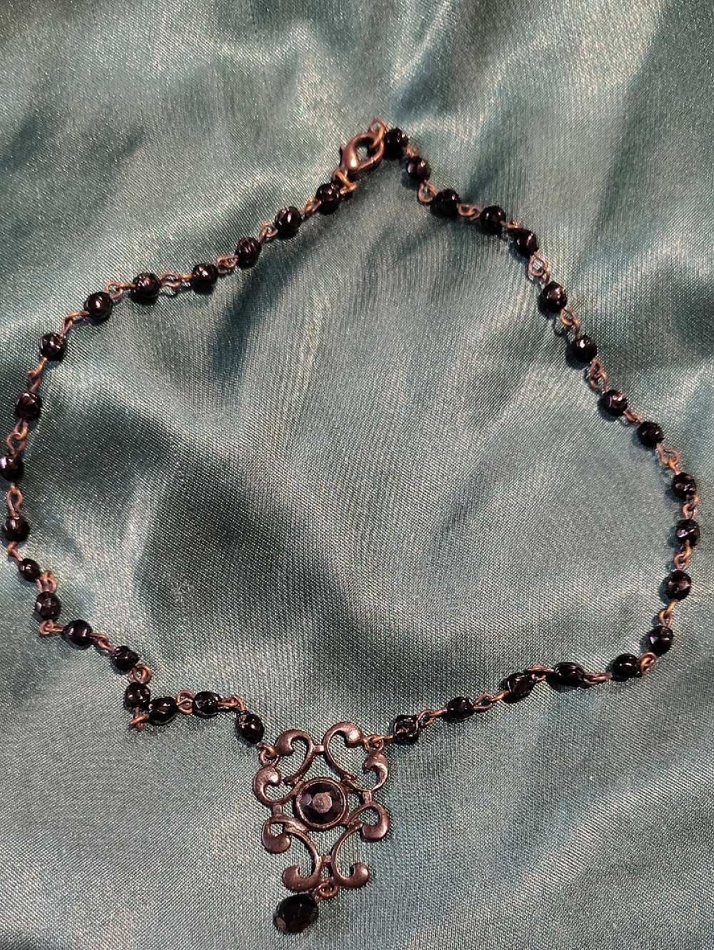 Vintage Gothic Black Beaded Filigree Pendant Necklace - Women Jewelry